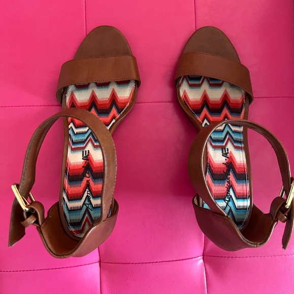 Brown Wedge Shoes - Picture 2 of 4